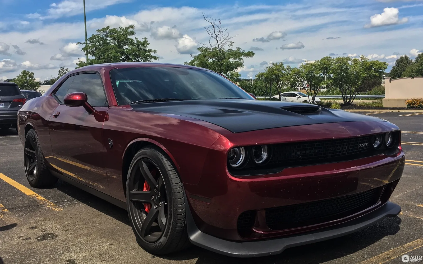 Dodge Challenger — фото 1